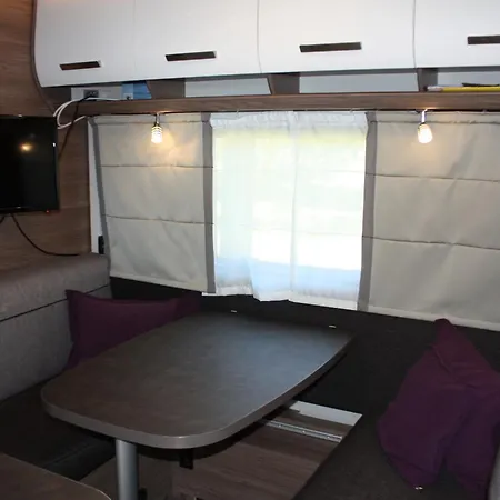 Caravan Campsite *
